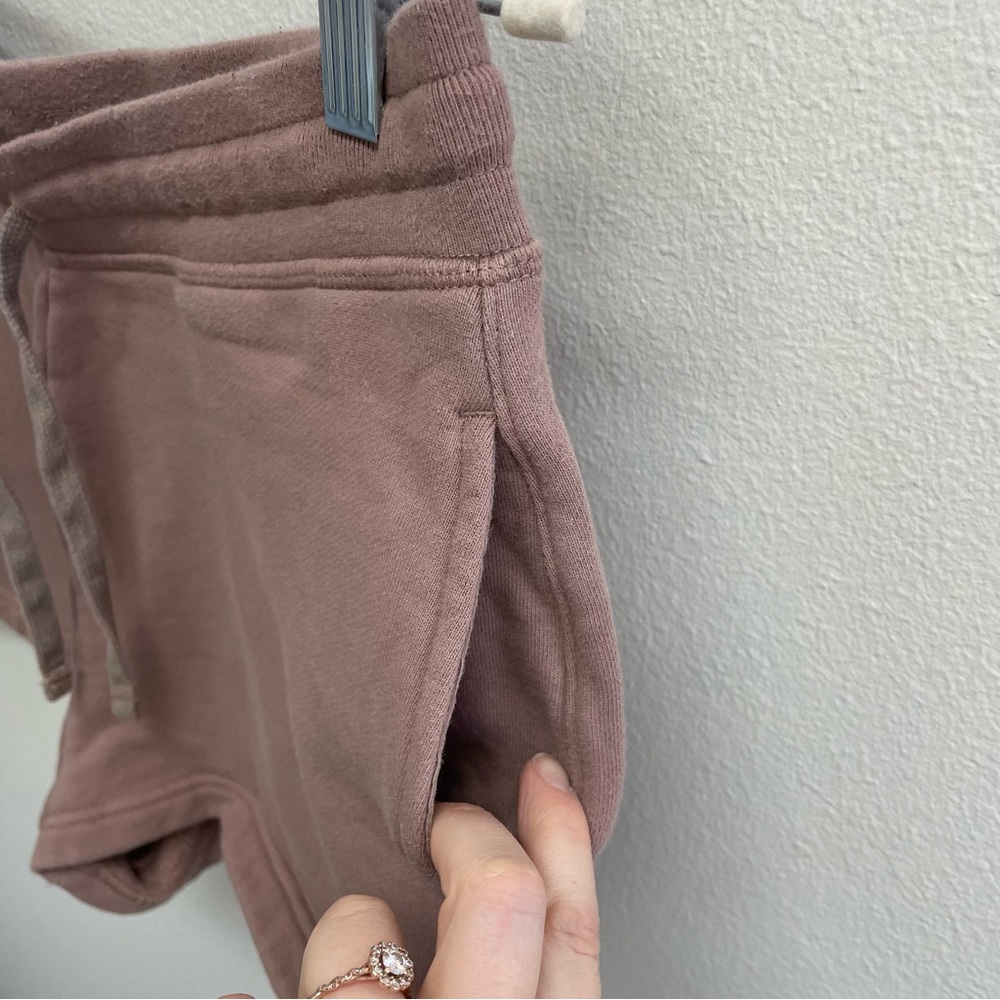 Girlfriend Collective 50/50 Sweat Short in Taro - Picture 3 of 5